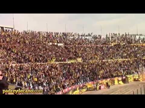 "La hinchada de Peñarol vs Cerro - AP 2014" Barra: Barra Amsterdam &bull; Club: Peñarol