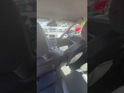 фото volvo v60 i 0
