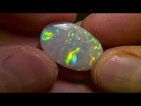 15.70cts Lightning ridge Top gem crystal opal, super rare pattern and extremely bright rainbow fire