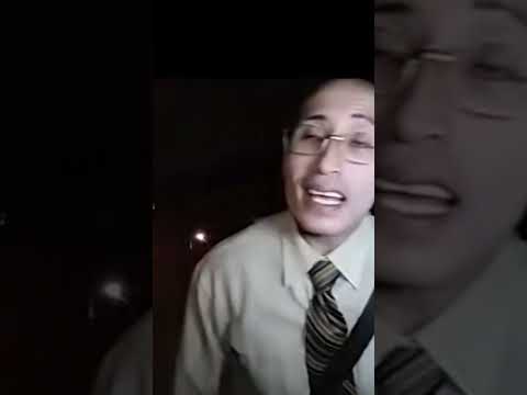 Nesses trajes quem vai desconfiar q tenho uma torneira de soco inglês e um furador de coco? #funny