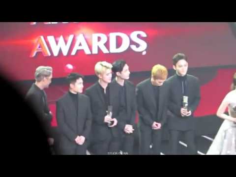 (YOONHUN) SEHUN AND SUHO IMITATING YOONA SCENE IN THEK2 ❤