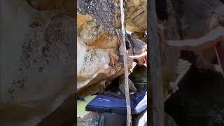 Video thumbnail of 400x1, V9. Cocalzinho de Goiás