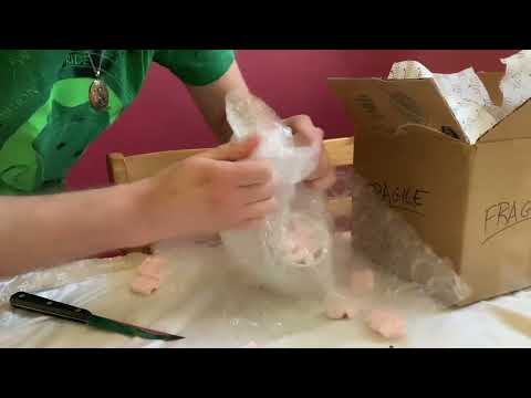 Unboxing video: Titanic First Class Tea Cup