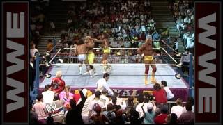Hulk Hogan and Ultimate Warrior go toe-to-toe in t