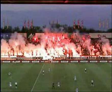 06. LEGIA WARSZAWA - Lech Poznan (choragiewki) 2005