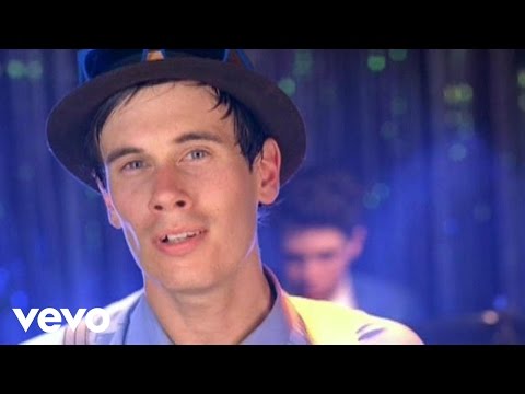 Hellogoodbye - Here (In Your Arms) (Video)