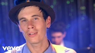 Hellogoodbye - Here (In Your Arms)