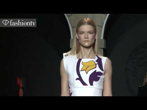 Versace women's autumn winter 2011 fashion show
