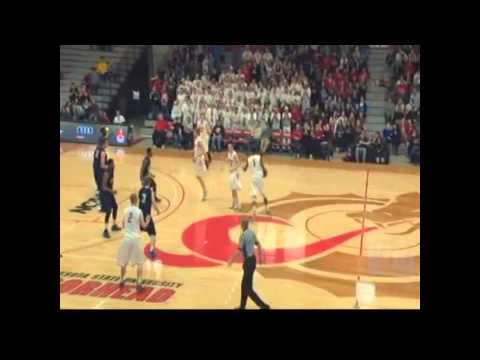 Jordan Riewer 28 first half points MSUM vs. Concordia St. Paul