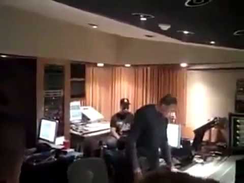 NEW! - DR DRE / DETOX LEAKED STUDIO FOOTAGE!!! (Instumental)