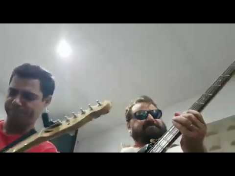 Born to be Bourbon - Live at BONZO Locales de Ensayo