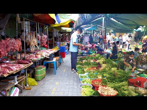 Routine Lifestyle And Fresh Foods For Sales @ Boeng Trabaek Market - Phnom Penh Wet Market