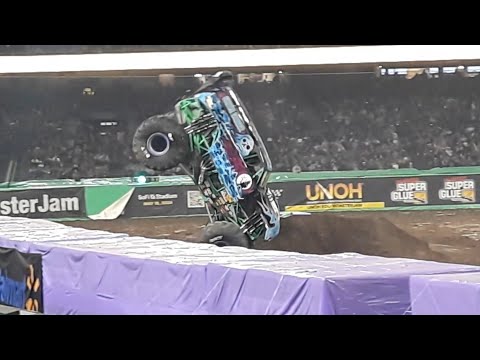 Monster Jam Superstar Challenge Freestyle part 1