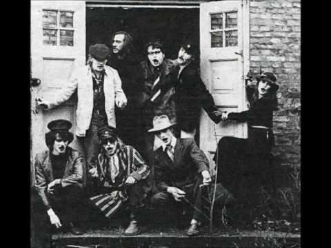 Kamarorghestar     Bísar í Banastuði