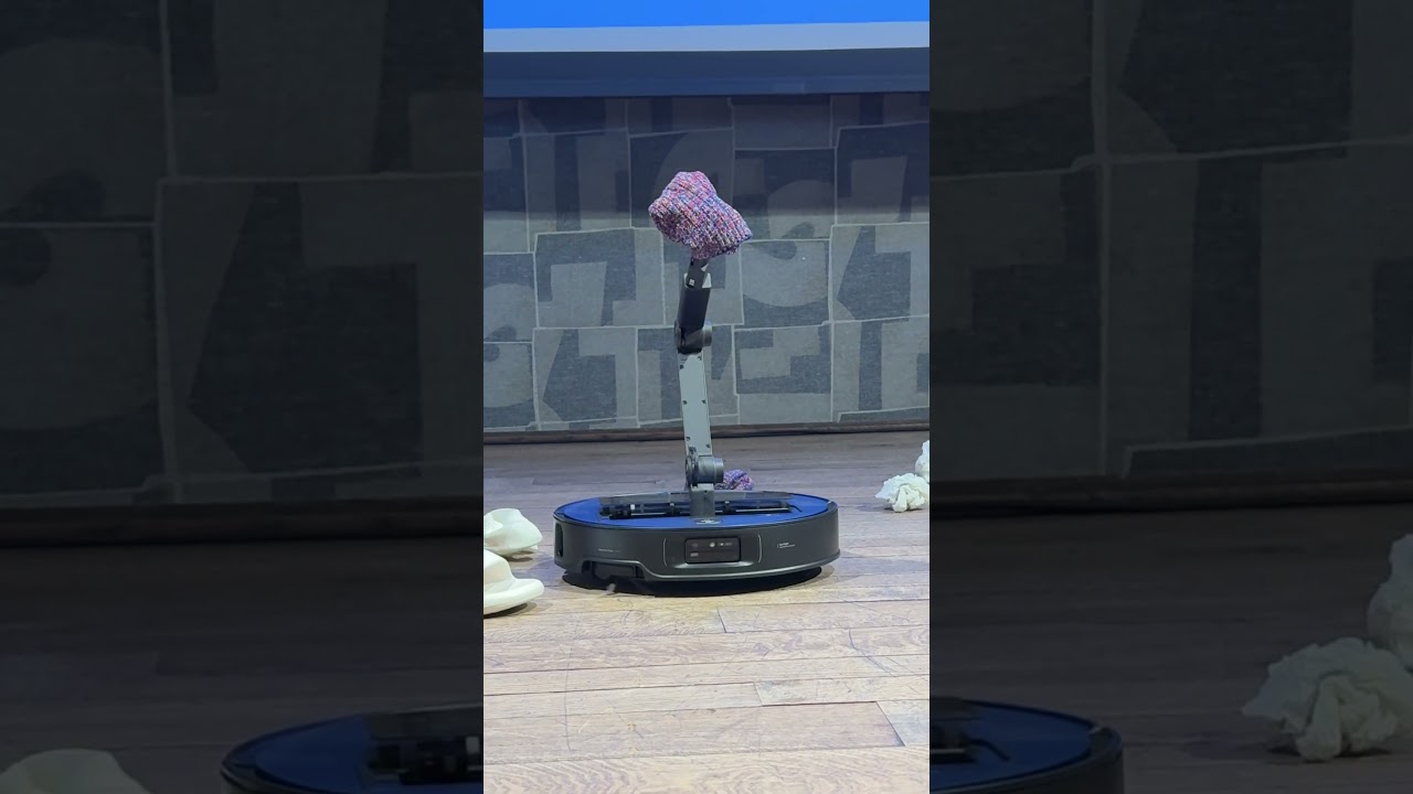 Roborock Demos Automatic Sorting for Saros Z70 Robot Vacuum