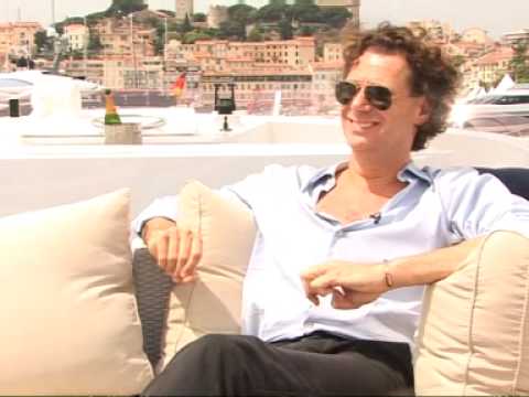 ウォール街のスリラー「カメレオン」がスクリーンを襲う (Wall Street thriller Chameleon to hit the screens)