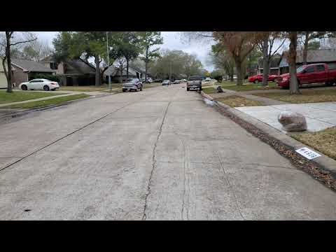 Slash 4x4 6s and Arrma Big Rock 6s quick street run