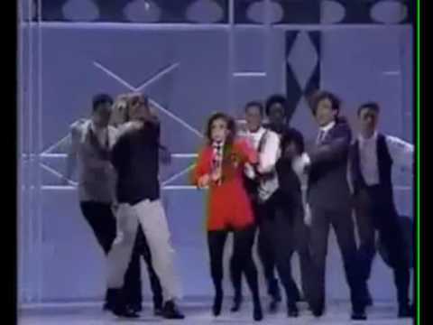 Paula Abdul vs. Janet Jackson (1990 Music Awards)