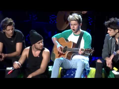 One Direction- Little Things- São Paulo, Brasil- 10/05/2014 Part.11