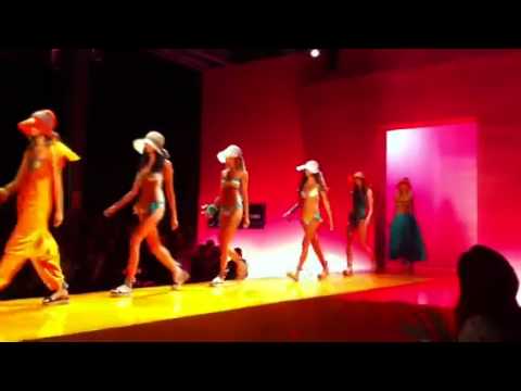 Fashion Rio - Salinas Swimwear Summer 2012 (Finale)