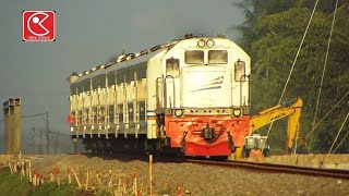 preview picture of video 'Golden Train, Kereta Api Kutojaya Utara Melintas Jembatan Butuh'