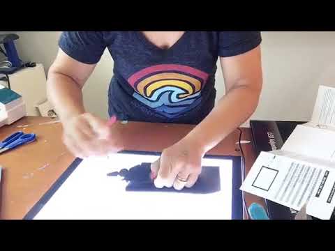 YouTube video about: What is the best light pad for weeding vinyl?