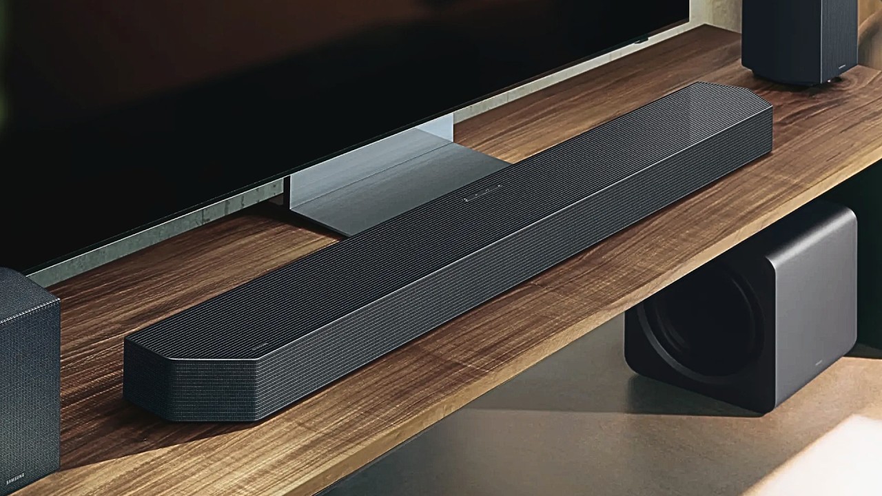 É D+. Soundbar Samsung HW-Q990H com Subwoofer no setup, vale a pena!