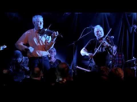 Folque - «Gammel norsk reinlender» (trad.).