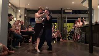 Veronica Toumanova & Asya Moiseeva perform to Annibal Troilo "Cotorrita de la suerte" (4/4), Paris