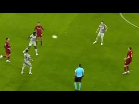 Lucas GOURNA: Closing Down (detail)