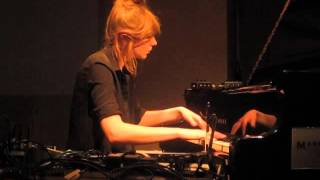 Poppy Ackroyd live @ Cafe OTO, London, 20/12/14 (Part 3)
