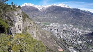 preview picture of video 'Flug hoch über Visp Wallis Schweiz Switzerland'