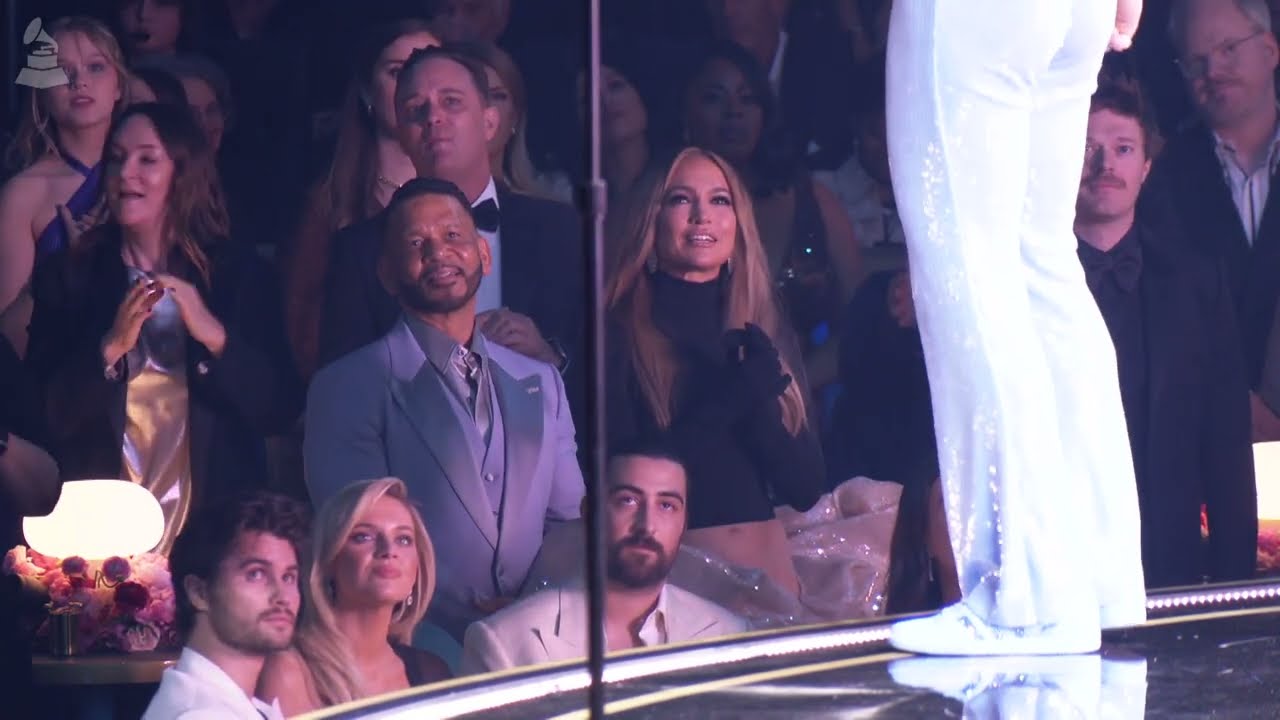 J.LO Reacts To BENSON BOONE'S PERFORMANCE At The 2025 GRAMMYs - YouTube