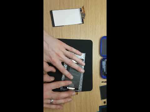 Easy to isolate Sony z5 compact lcd from short by replacing from broken lcd"