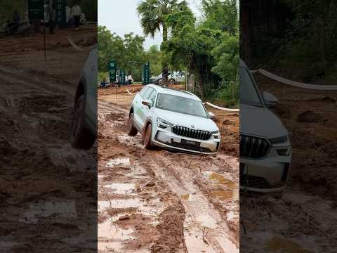 Going off road in the Škoda Kodiaq #skodakodiaq #offroad #shorts #readysetraceoff