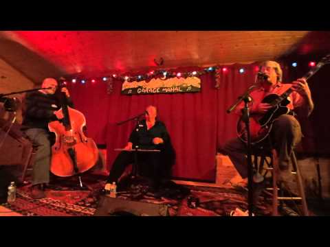 Sweet Spot Trio - "Love Somebody" - Garagemahol