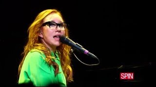 Tori Amos @ Rough Trade NYC: Parasol / Trouble&#39;s Lament / Selkie