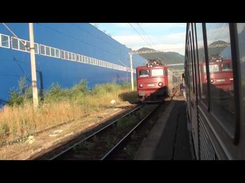 Tren IR1838 Timisoara Nord - Iasi intra in statia Cimpulung Est - 22.07.2016