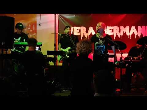 Vera Hermann rock Trio - BEDS ARE BURNING