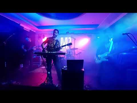 Deaf Radio - Dance Like A Reptile LIVE