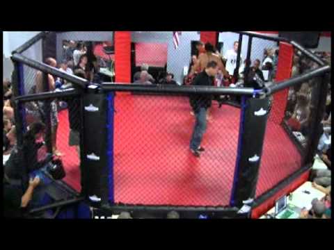Muay Thai (2011): Chris Gomez vs Dayle Jarvis.wmv
