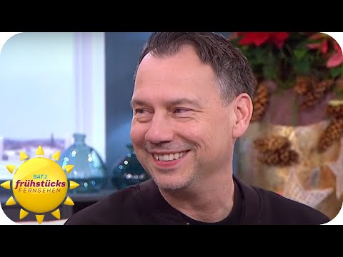 Sebastian Fitzek zu Gast: Deutschlands Thrillerkönig im Interview | SAT.1 Frühstücksfernsehen