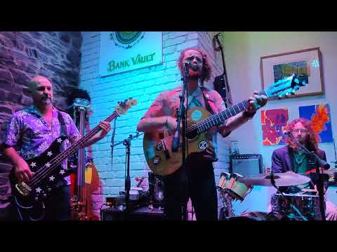 Retrofit - Worldwide Welshman Trio, live in the Bank Vault, Aberystwyth, 27/06/25