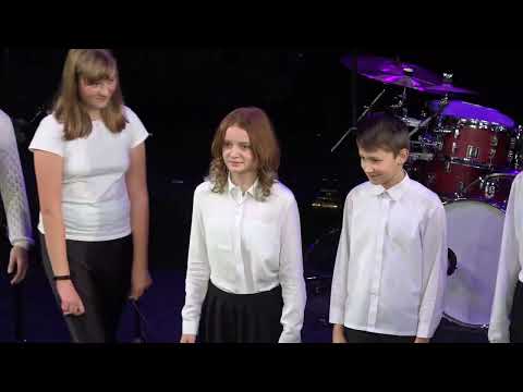 Jesienny koncert w wykonaniu uczniów i nauczycieli 28.10.2025   cz.1