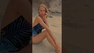 Looking for a dose of beachside glam? Look no further – this girl’s got you covered! ??