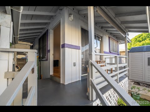 1-Bedroom Cottage in Kapahulu – Move-In Ready! Schedule a Showing Today! property video