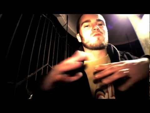 KJ-52 and Goldinchild - Simplenfresh freestyle (music video)