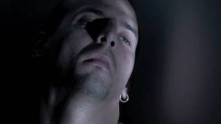 Stojim i gledam se kako postojim - Darko Rundek