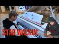 STAR WALKIN Lil Nas X - („League of Legends“-WM-Hymne) Piano in Public in a Shopping Mall