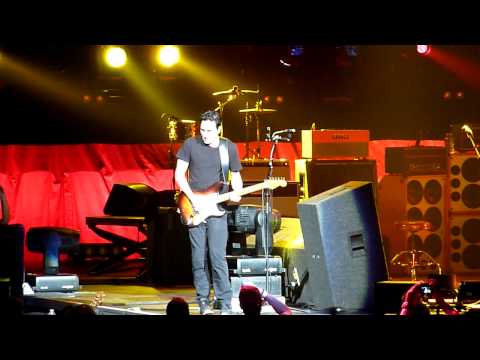 Pearl Jam - Push Me Pull Me | Even Flow - Boston - 5/17/10